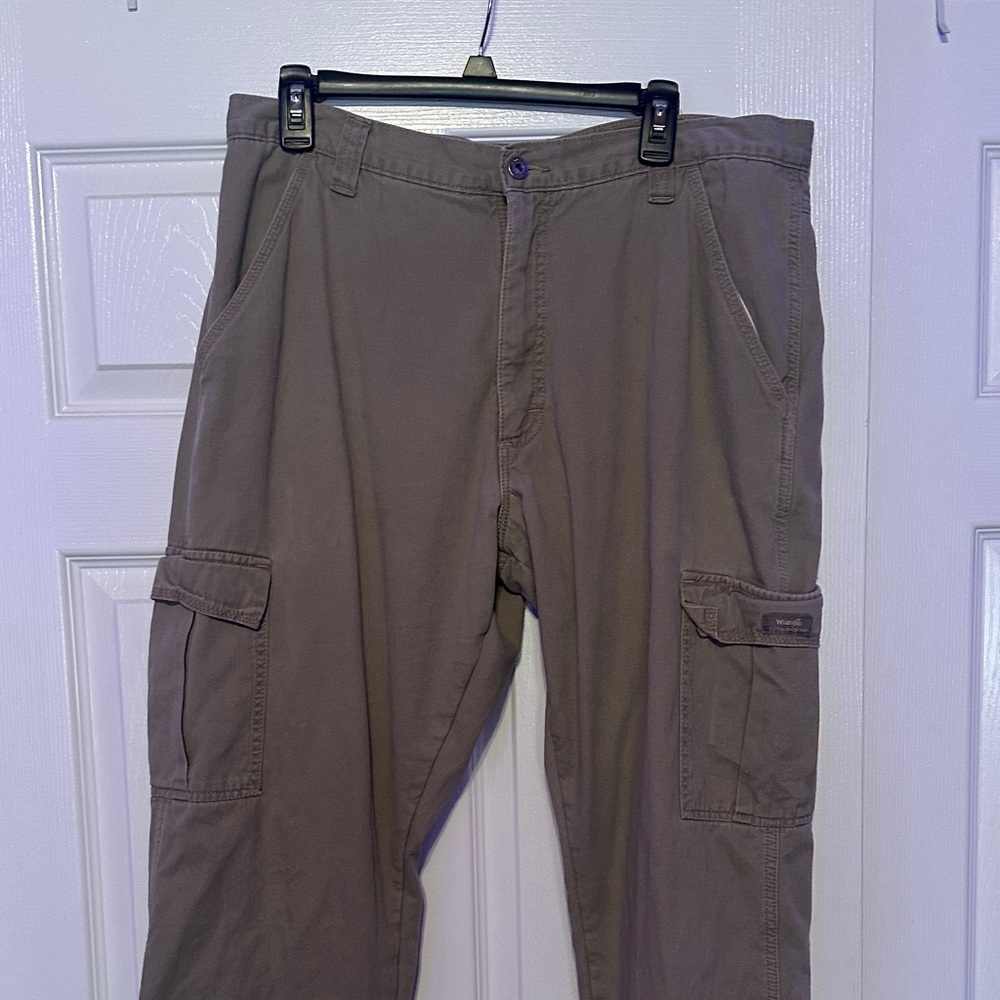 Wrangler Men's Cargo Pants - Tan